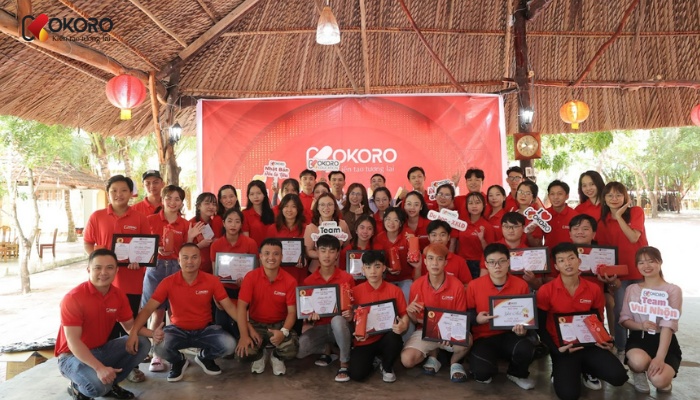 Tập thể cán bộ và học viên KOKORO Hồ Chí Minh